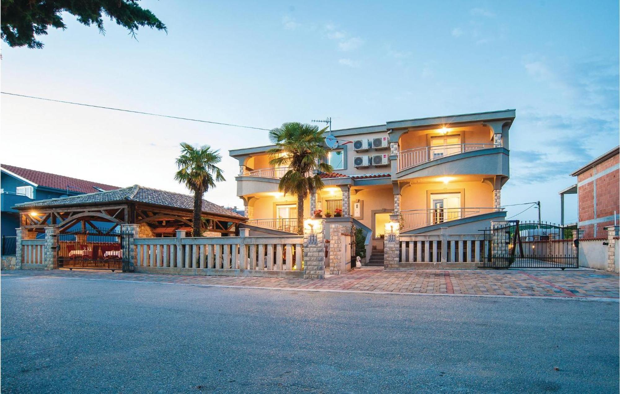 8 Bedroom Nice Home In Kakma Exterior foto